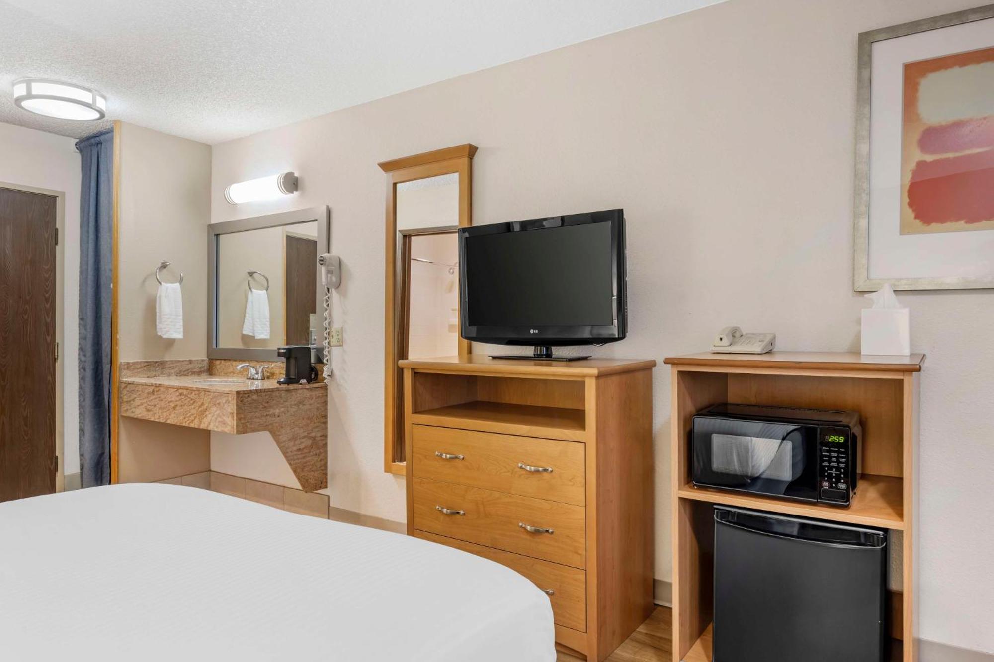 Best Western Aladdin Inn Kelso Bagian luar foto