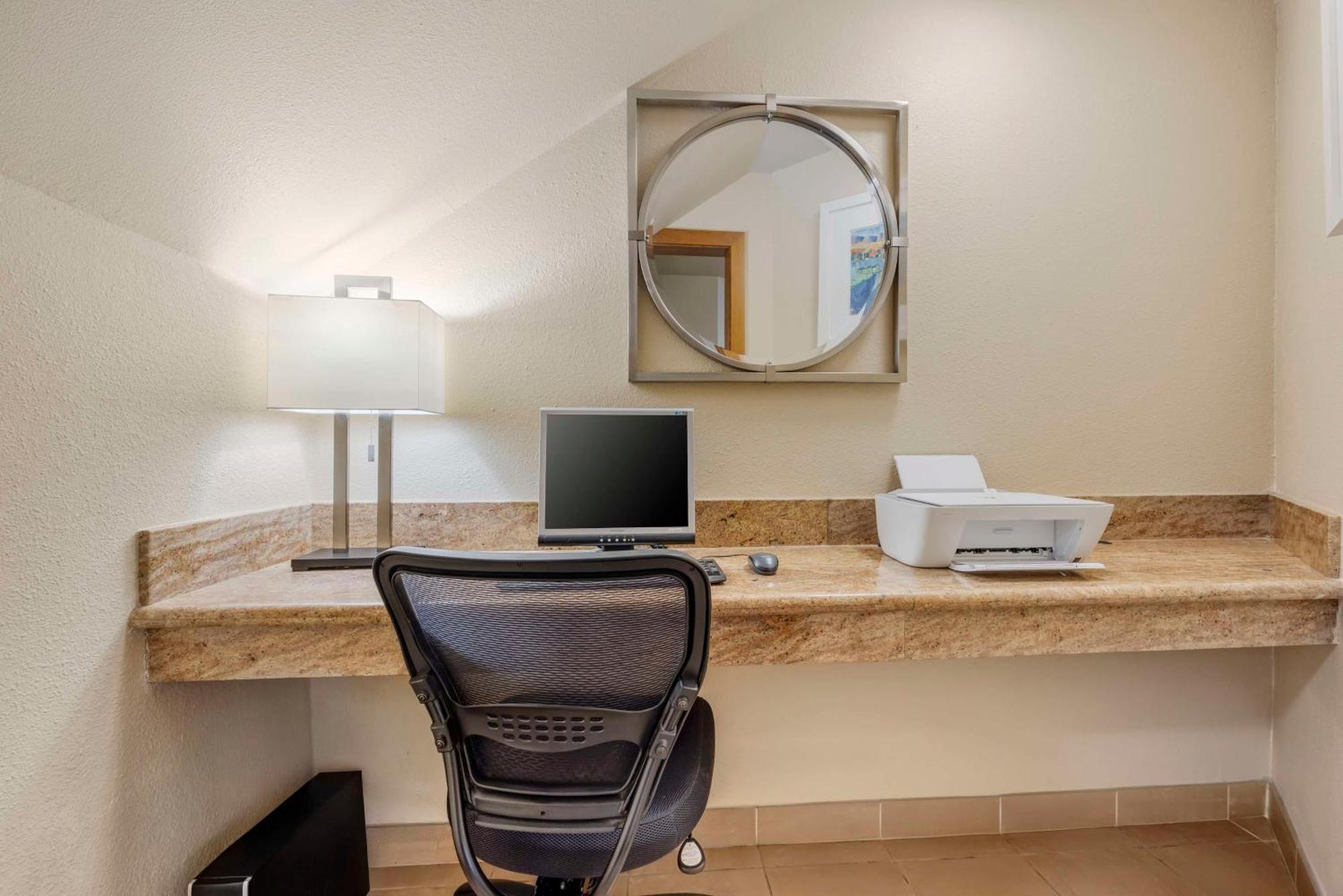 Best Western Aladdin Inn Kelso Bagian luar foto